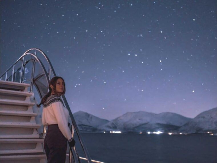 tromso-electric-northern-lights-cruise