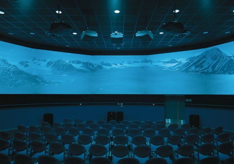 tromso-entrance-ticket-to-polaria