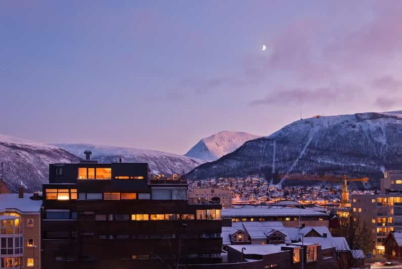 tromso-express-walk-with-a-local-in-60-minutes