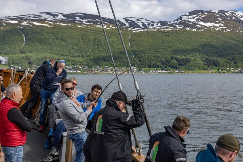tromso-fjord-fishing-cruise