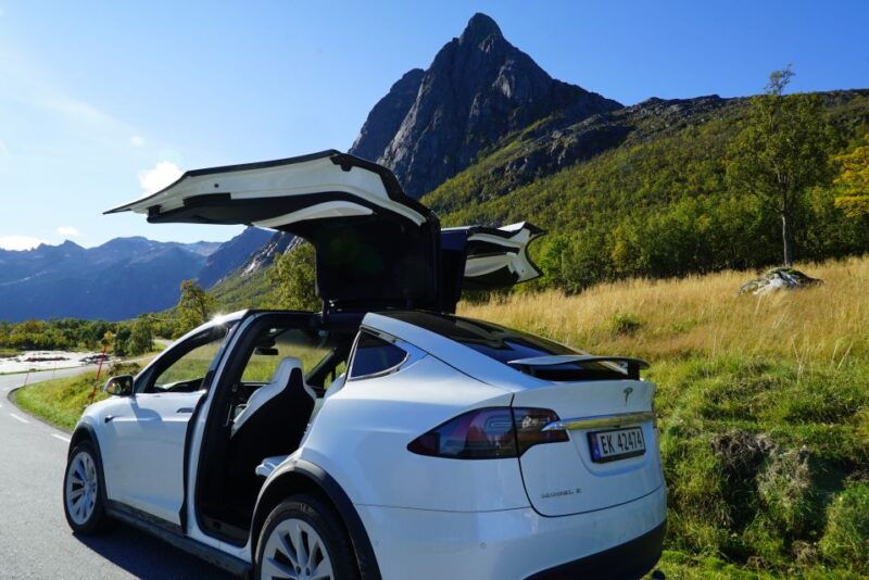tromso-fjord-sightseeing-in-a-tesla-x-luxury-electric-car