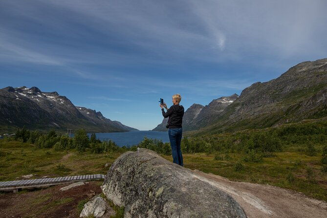 tromso-fjords-road-trip-with-fire-in-grill-cabin-by-the-beach