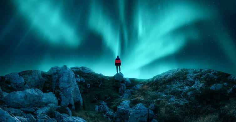 tromso-guided-northern-lights-safari-by-sprinter-minibus