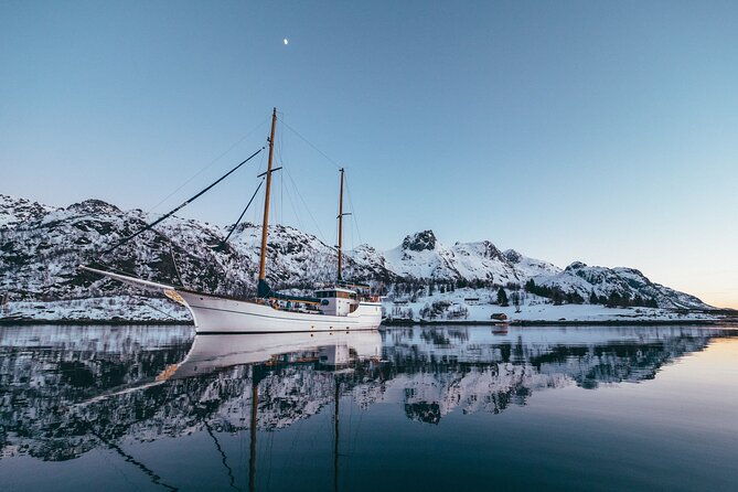 tromso-luxury-sailing-yacht-polar-fjord-cruise-with-lunch