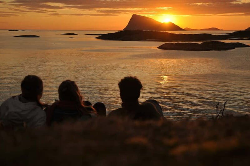Tromsø: Midnight Sun, Campfire, Beach, Evening Tour - The Itinerary in Detail