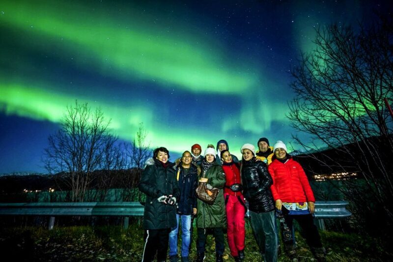 Tromsø: Northern Lights by Minibus with Photos & bodysuits - Who Should Consider This Tour?