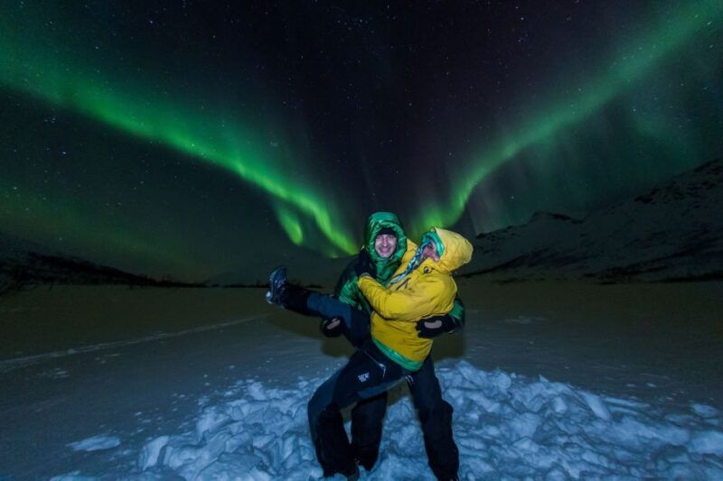 tromso-northern-lights-chase-with-free-photos