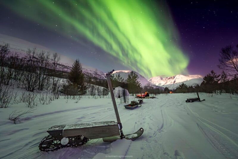 tromso-northern-lights-hunt-and-electric-snow-scooter-ride