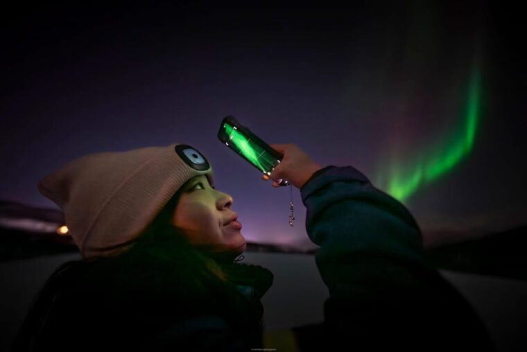 tromso-northern-lights-hunt-and-electric-snow-scooter-ride