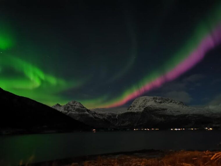 tromso-northern-lights-hunt-local-guide-private-basecamp