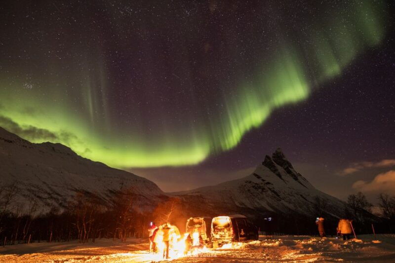 tromso-northern-lights-tour-with-photographer