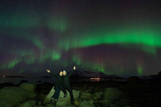tromso-northern-lights-with-campfire-and-proffessional-photos-2