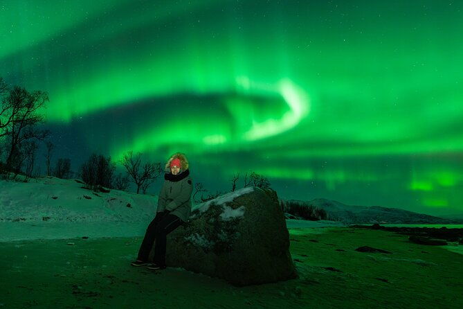 tromso-northern-lights-with-campfire-and-proffessional-photos-2