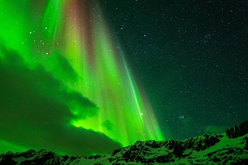 tromso-small-group-adventurous-northern-lights-hunt