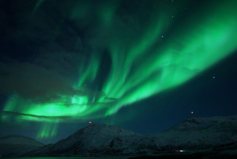 tromso-small-group-adventurous-northern-lights-hunt