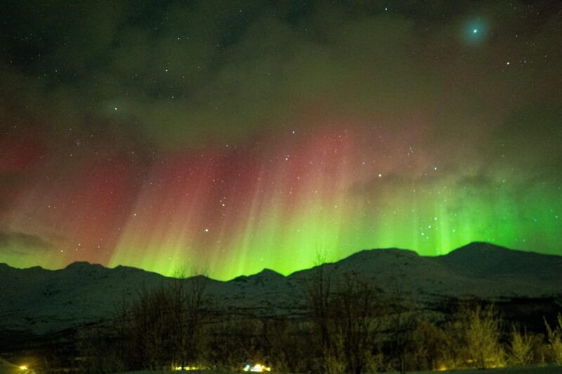 tromso-small-group-adventurous-northern-lights-hunt