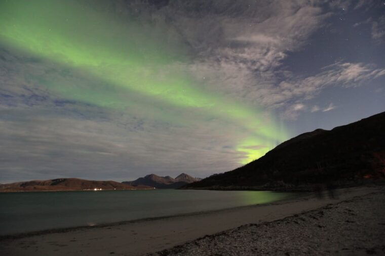 tromso-small-group-northern-lights-hunt