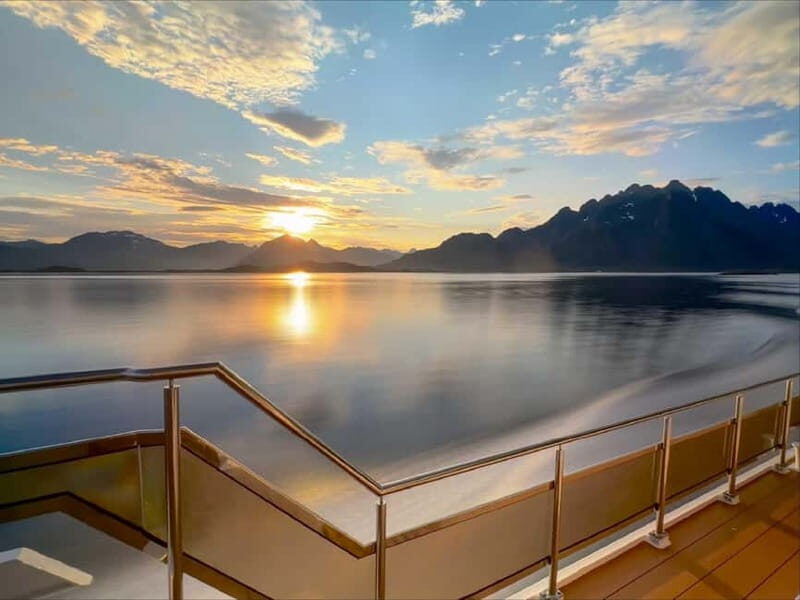 Tromsø: Summer Arctic Light Cruise with a Guide - The Guides & Their Role
