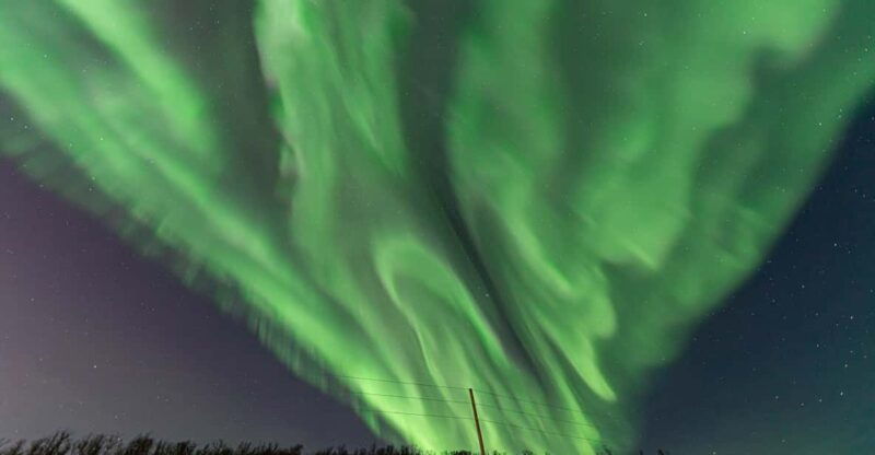 tromsonorthern-lights-tour-with-photo-and-suits-local-guide