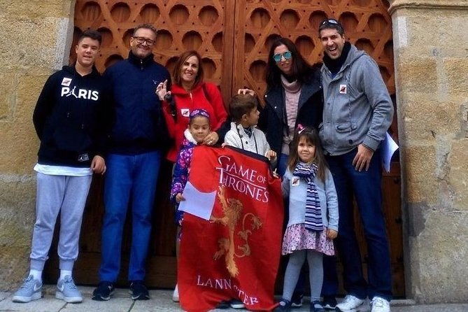 tron-of-thrones-guided-visit-we-are-not-encyclopedias-with-legs