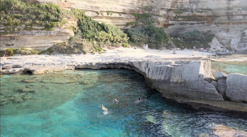 tropea-boat-tour-on-the-coast-of-the-gods-maximum-10-people-on-board