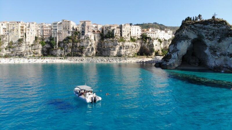 tropea-private-tour-with-skipper-to-capo-vaticano