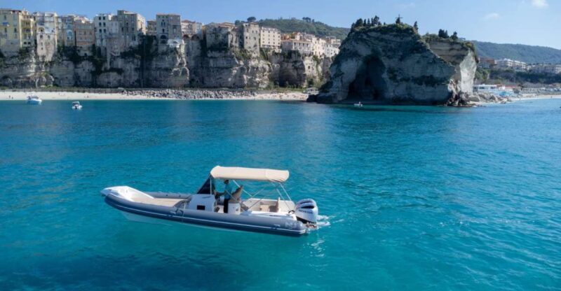 Tropea: tour in barca lungo la Costa degli Dei, snorkeling - The Atmosphere Onboard