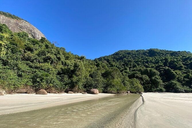 tropical-paradise-ilha-grande-on-a-private-fastboat-tour