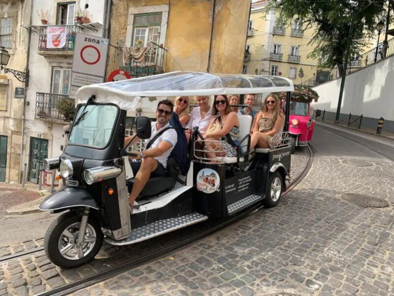 true-4hour-half-day-tuktuk-tour-of-lisbon-local-overview