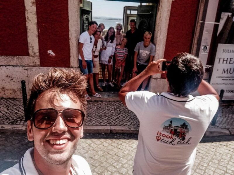 true-4hour-half-day-tuktuk-tour-of-lisbon-local-overview