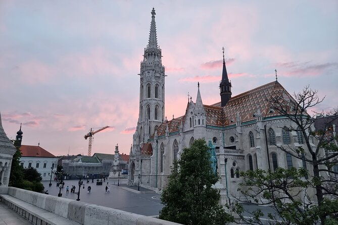 true-crime-walking-tour-in-the-buda-castle-district