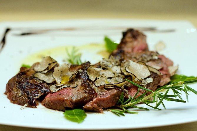 truffle-hunt-lunch-horse-riding-a-top-half-day-near-florence