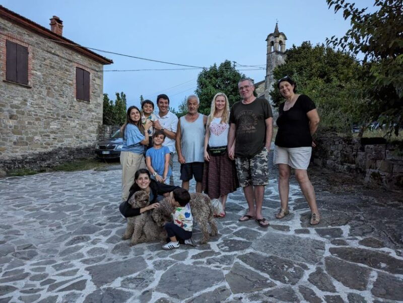 truffle-hunting-experience-near-parma-with-our-dogs