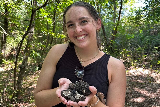 truffle-hunting-in-san-gimignano