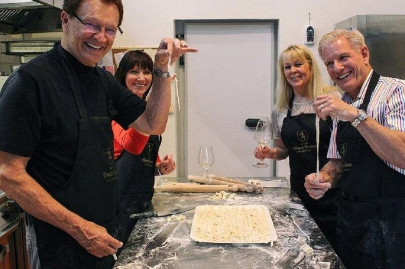 truffle-hunting-in-the-hills-of-tuscany