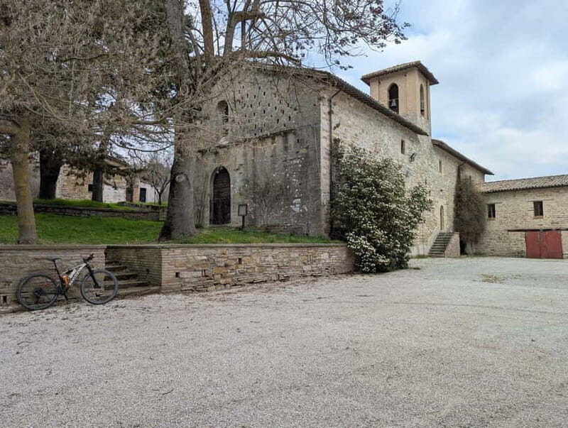 Truffle trail between Gubbio and Pietralunga: an e-bike tour combining taste and history - Key Points
