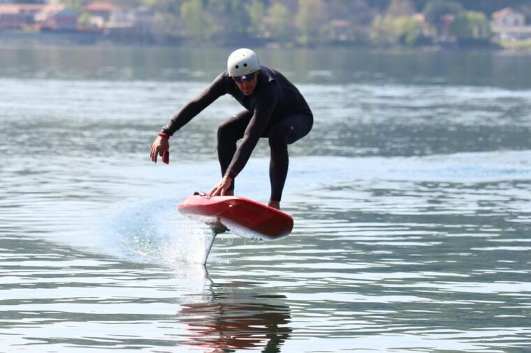 try-efoil-e-foil-lesson-on-lake-como-in-lecco-beginner