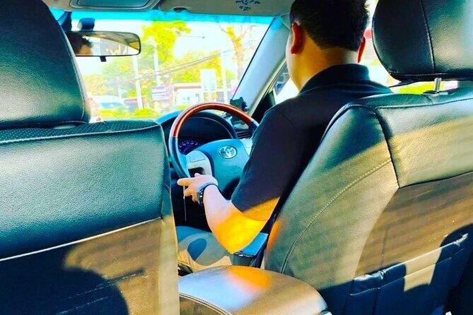 Try find your better than us ! Airport transfer service in Jakarta APT-HTL (CGK) - Who Should Consider This Service?