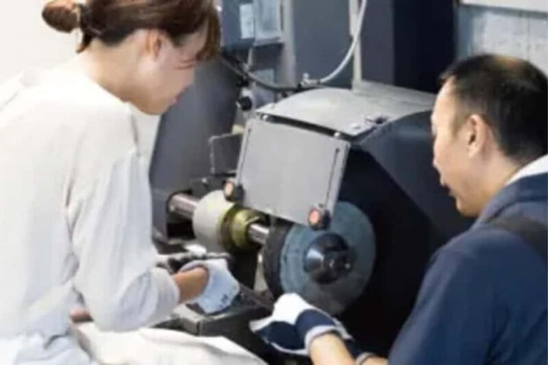 Tsubame Sanjo Fruit Knife Making Tour with Licensed Guide - An In-Depth Look at the Tour