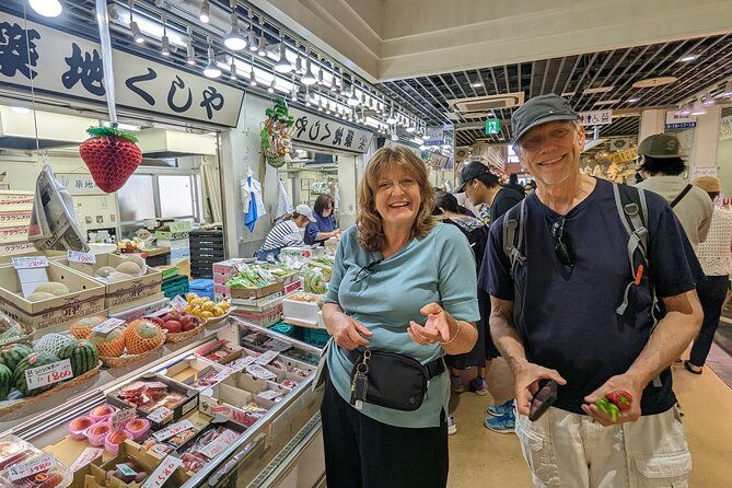 tsukiji-fish-market-tour-buy-fish-to-eat-at-hidden-home-kitchen
