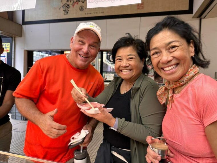 tsukiji-market-food-hopping-tour-3hours