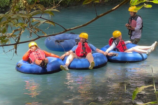 tubing-in-rio-celeste-tenorio-park