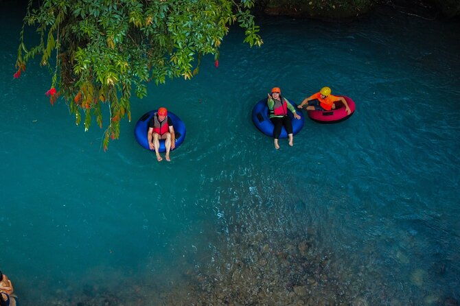 tubing-rio-celeste-adventure-experiences-in-nature