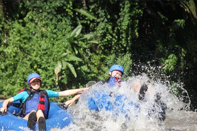 tubing-tour-at-arenal-river