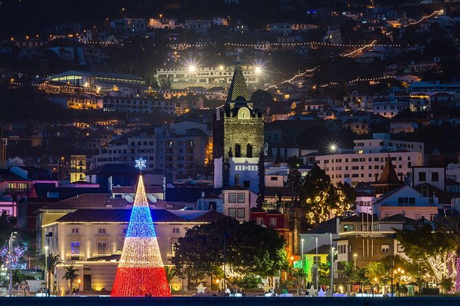 tuk-tuk-funchal-magic-christmas-lights