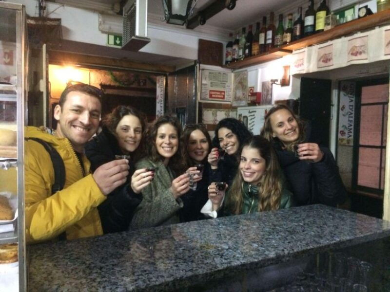 tuk-tuk-half-day-tour-in-lisbon-with-food-and-drinks