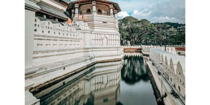 tuk-tuk-kandy-city-tour-by-local-guide