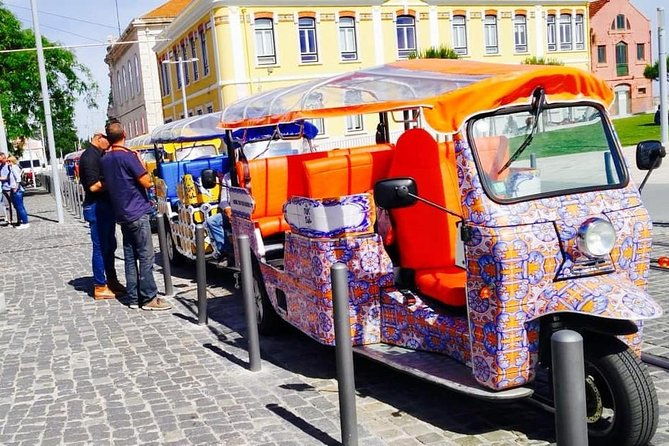 tuk-tuk-lisboa-sightseeing-tours