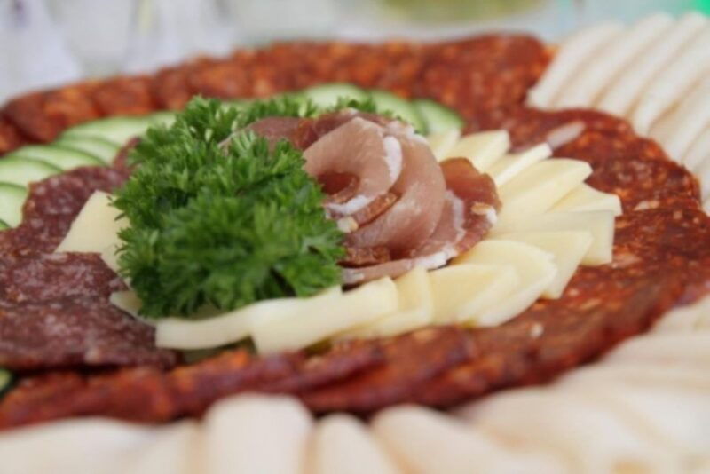 tuk-tuk-lisbon-gastro-tour-experience-3-hour