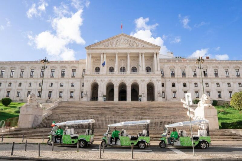 tuk-tuk-lisbon-lisbon-iconic-highlights-1-5-hour